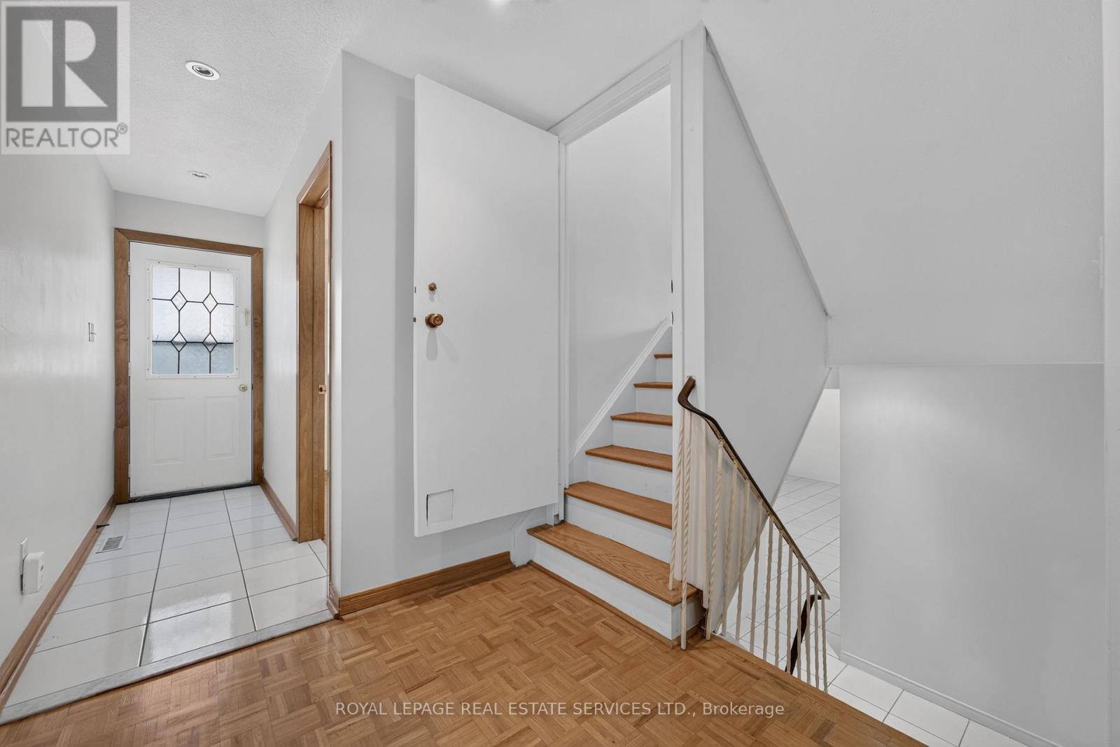 108 Anthia Drive, Toronto, Ontario  M9L 1K8 - Photo 11 - W13505640