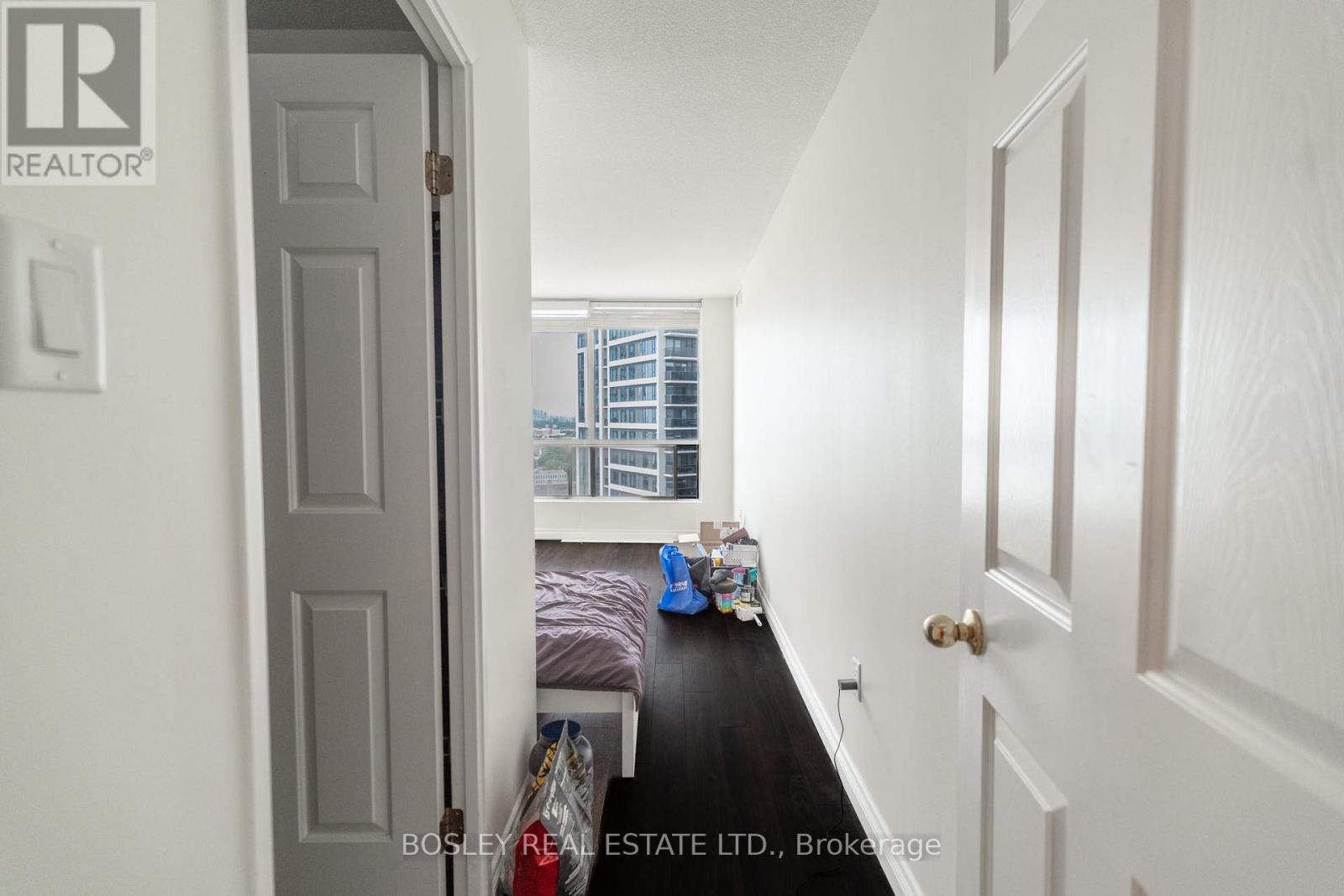 2202 - 101 Subway Crescent, Toronto, Ontario  M9B 6K4 - Photo 9 - W13506478
