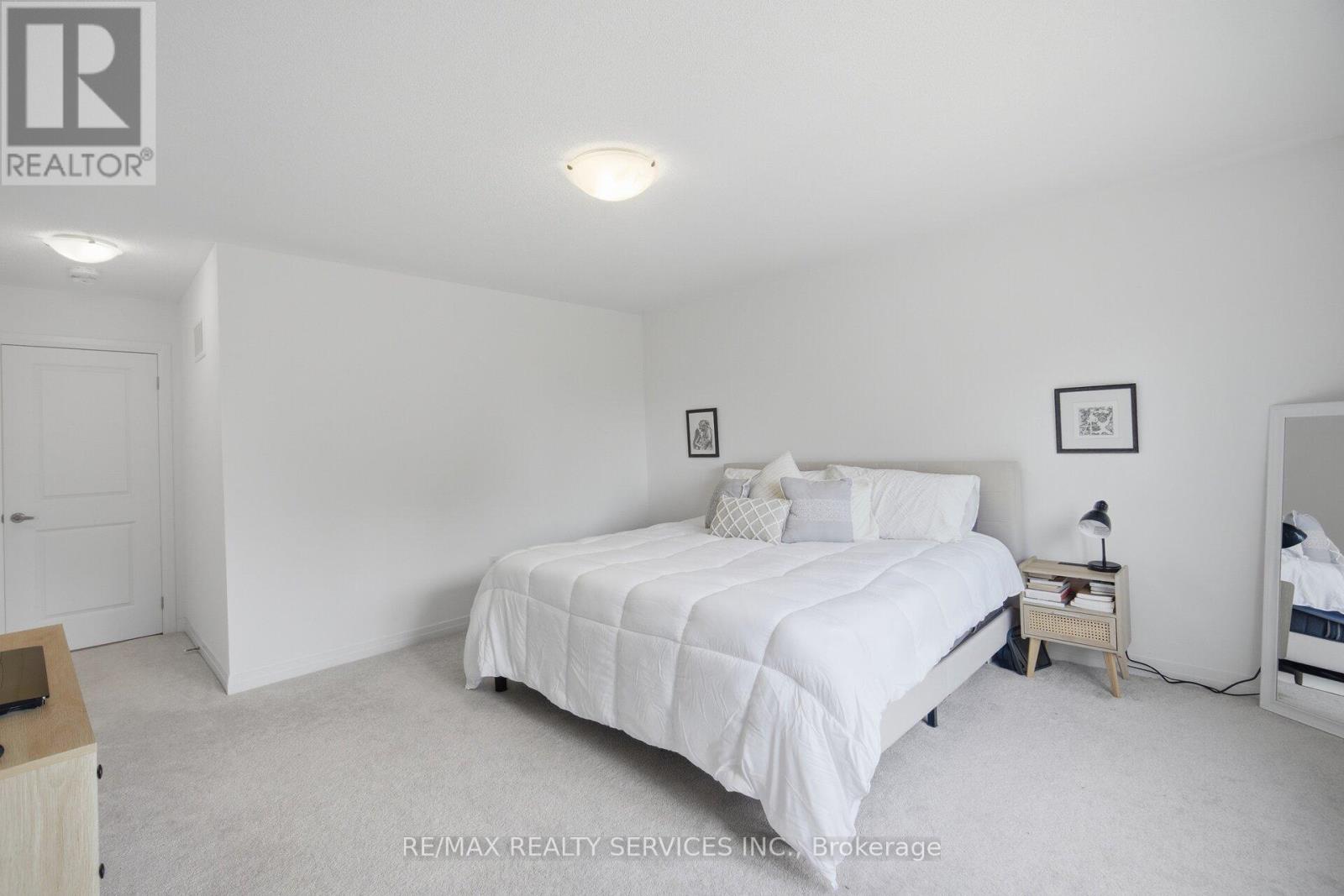 61 Kirkwood Way, Barrie, Ontario  L9J 0K7 - Photo 27 - S13507232