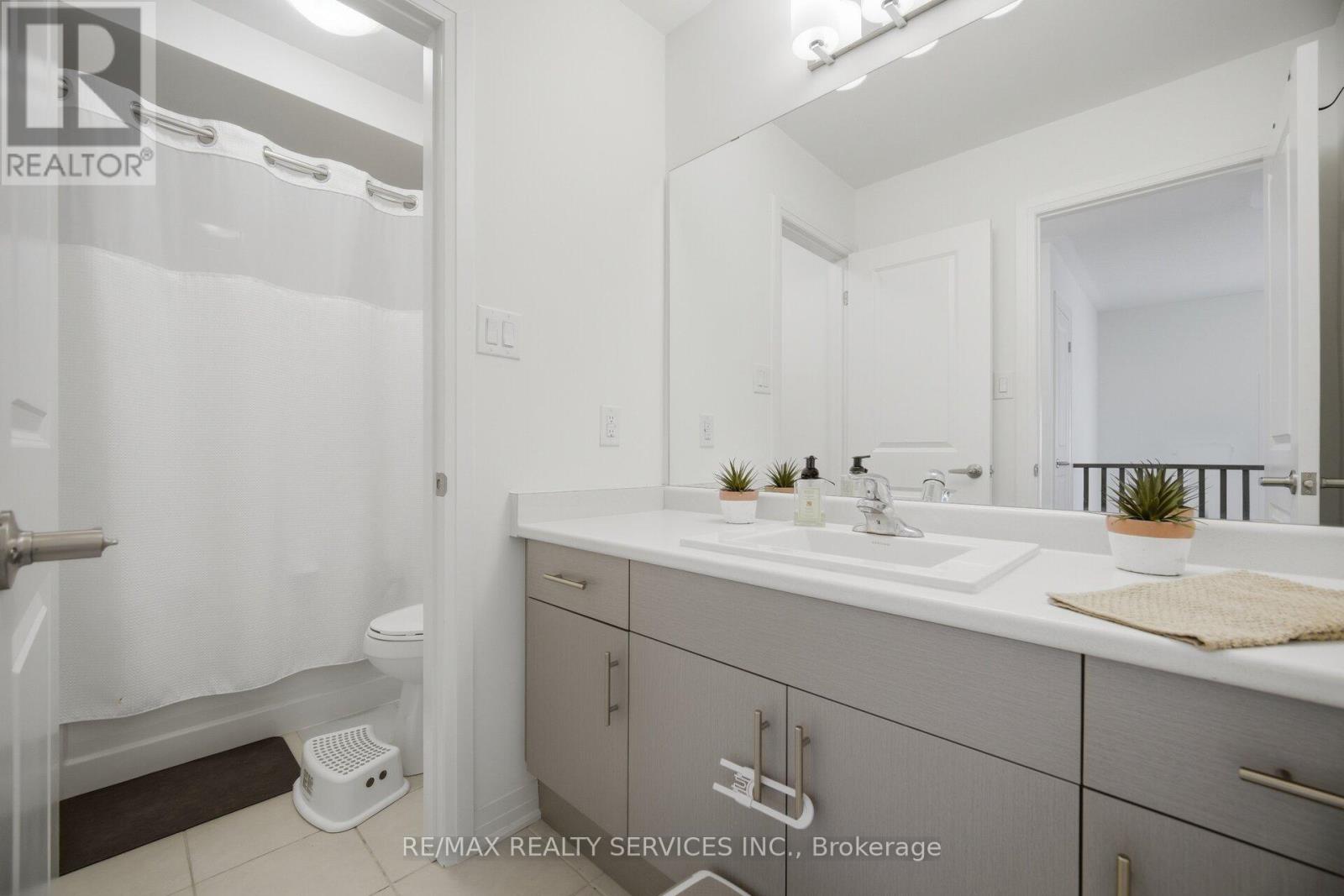 61 Kirkwood Way, Barrie, Ontario  L9J 0K7 - Photo 36 - S13507232