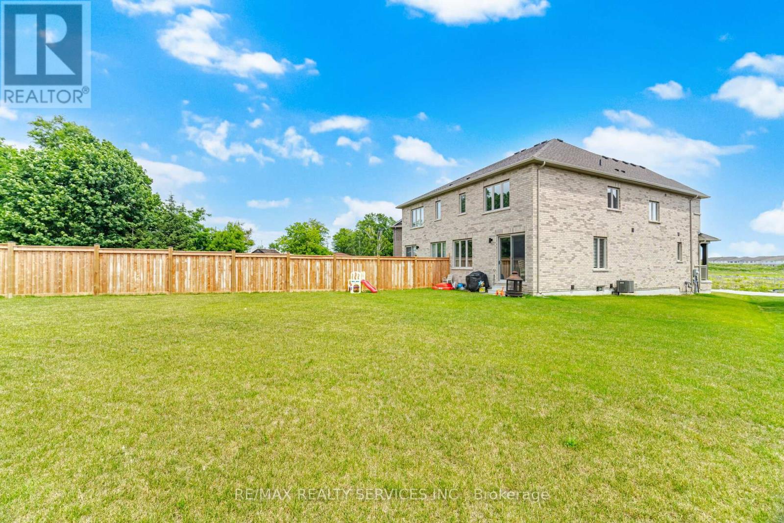 61 Kirkwood Way, Barrie, Ontario  L9J 0K7 - Photo 39 - S13507232