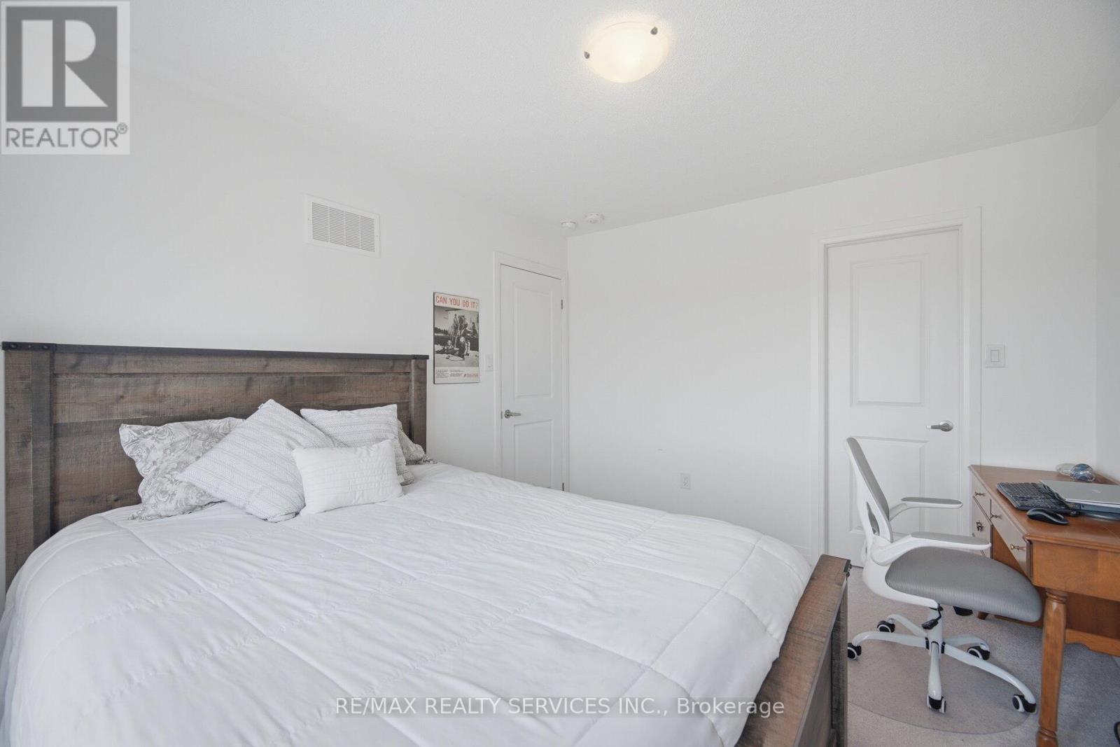 61 Kirkwood Way, Barrie, Ontario  L9J 0K7 - Photo 31 - S13507232