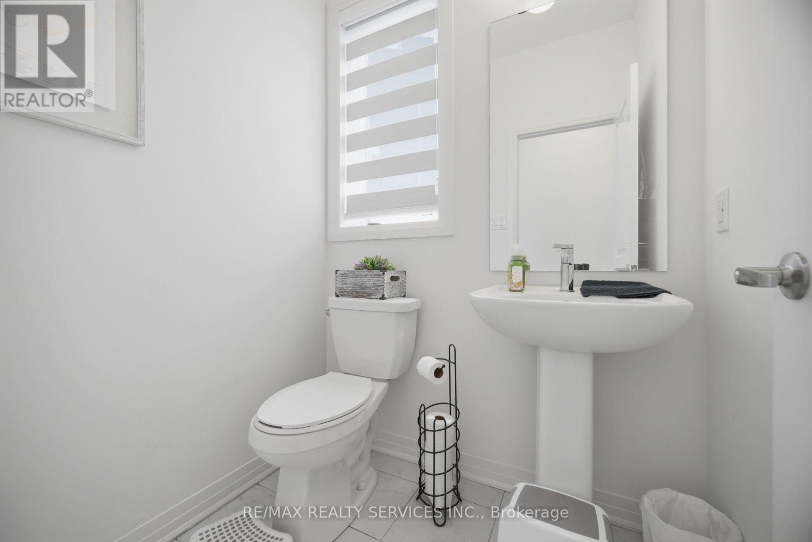 61 Kirkwood Way, Barrie, Ontario  L9J 0K7 - Photo 22 - S13507232