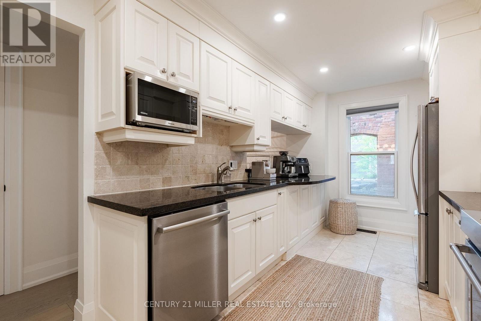 57 Forsythe Street, Oakville, Ontario  L6K 3R7 - Photo 6 - W13506554