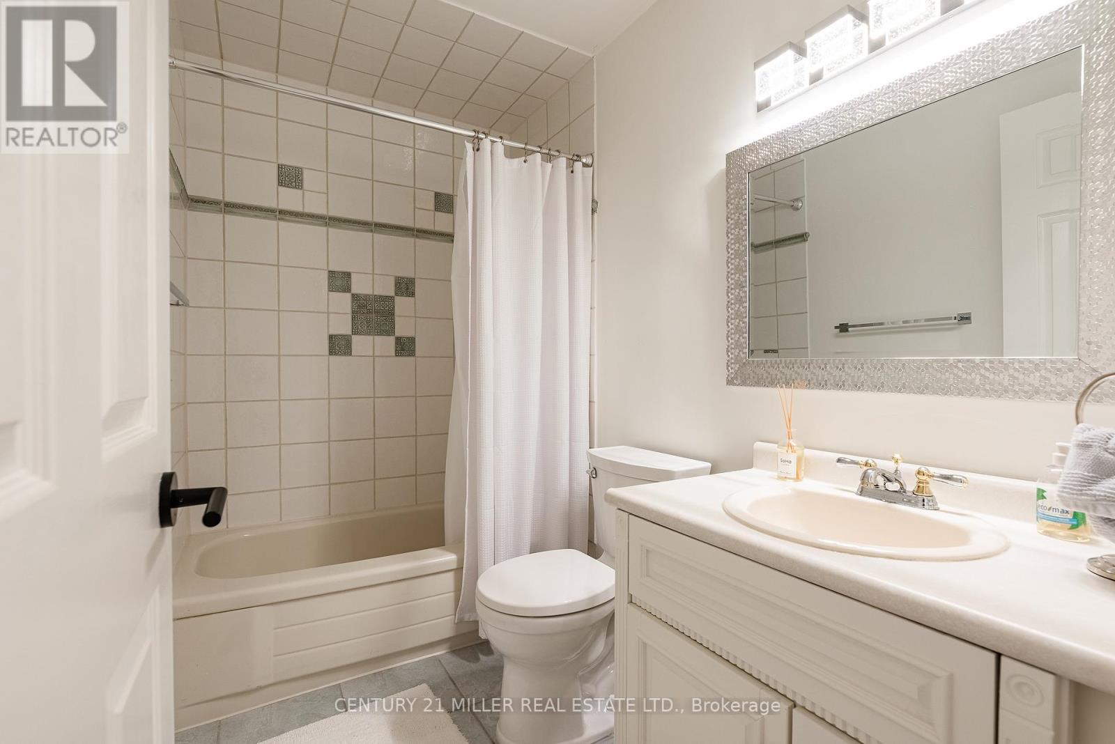 57 Forsythe Street, Oakville, Ontario  L6K 3R7 - Photo 19 - W13506554