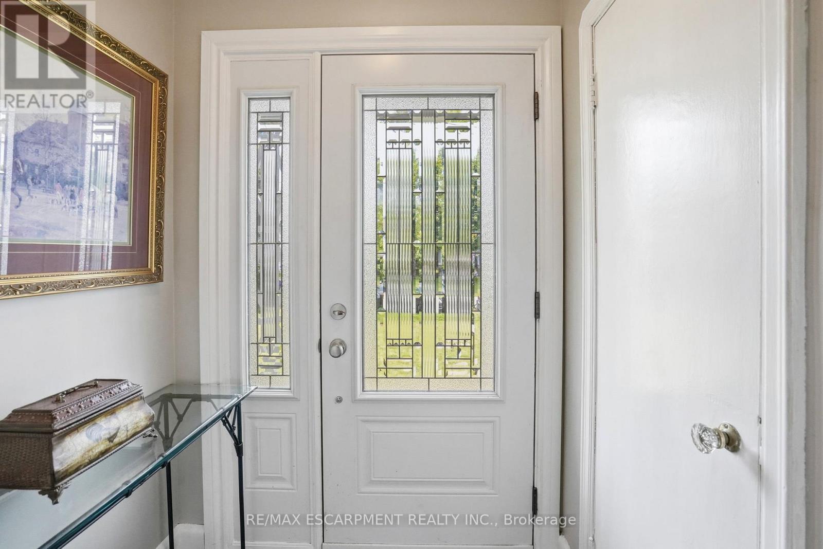 950 North Shore Boulevard W, Burlington, Ontario  L7T 1B1 - Photo 4 - W13506582