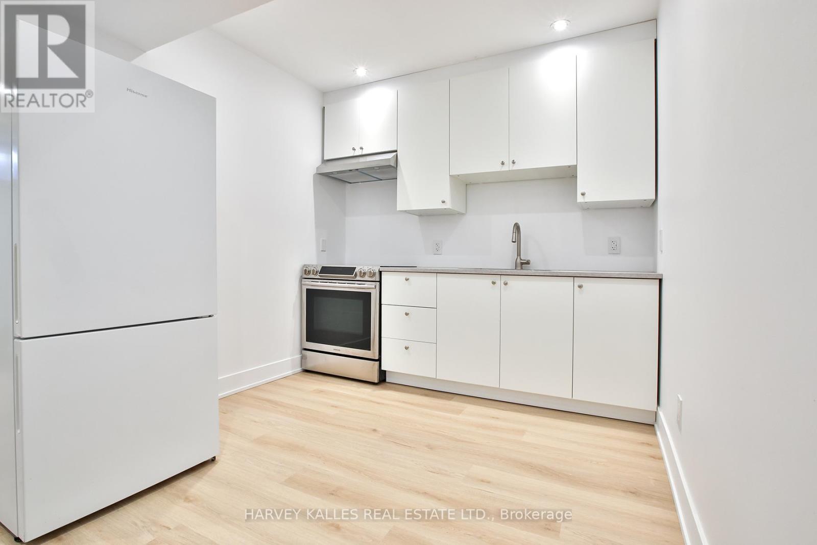 112 Fourth Street, Toronto, Ontario  M8V 2Y7 - Photo 11 - W13506664