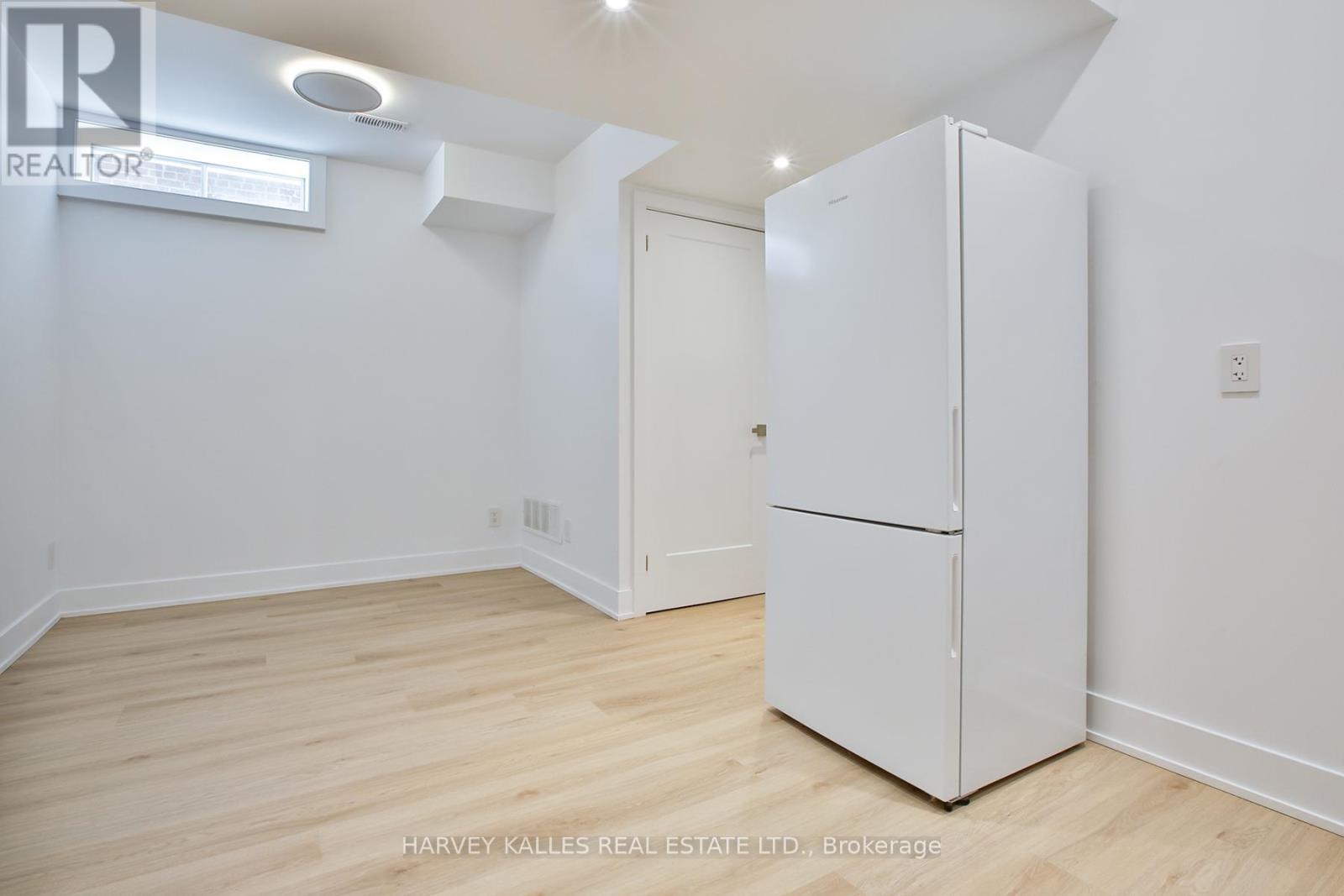 112 Fourth Street, Toronto, Ontario  M8V 2Y7 - Photo 10 - W13506664