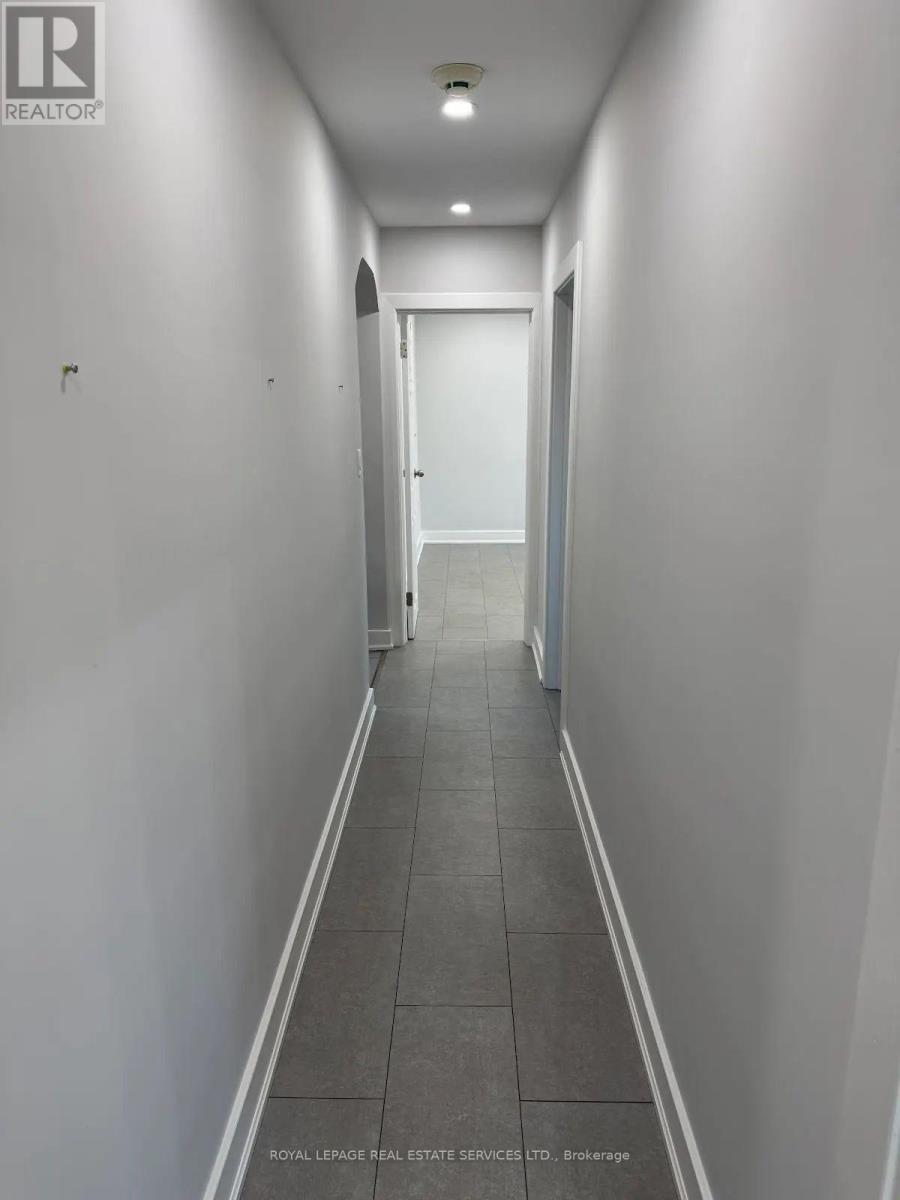 2409 Walker's Line, Burlington, Ontario  L7M 4K1 - Photo 13 - W13506796