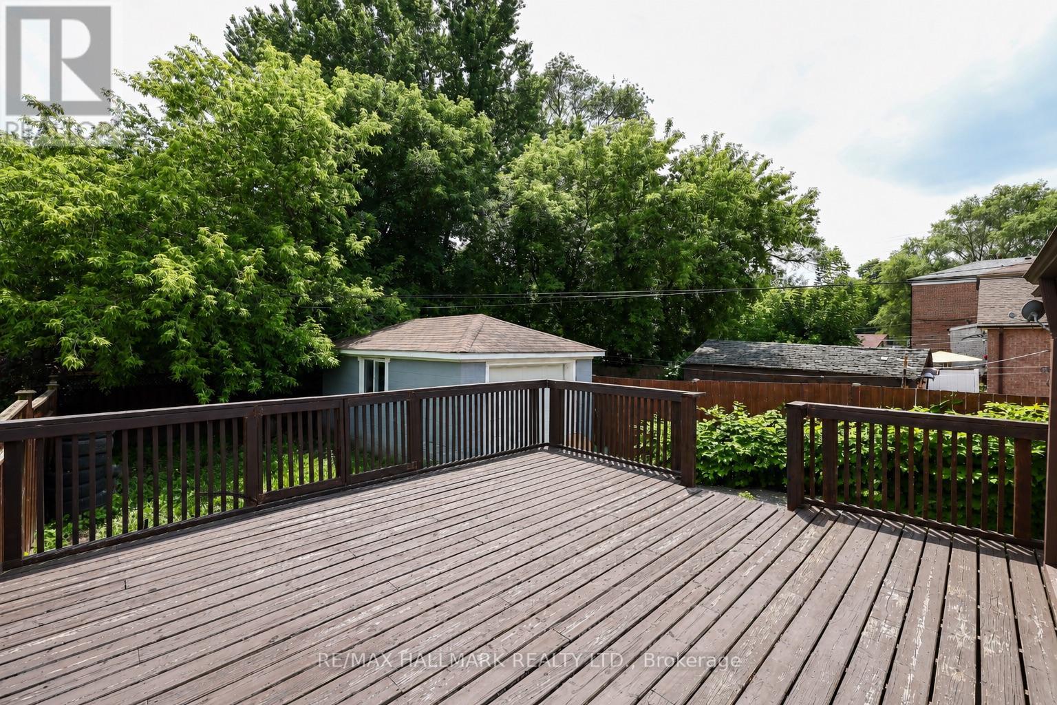 139 Kitchener Avenue, Toronto, Ontario  M6E 2B9 - Photo 16 - W13506826