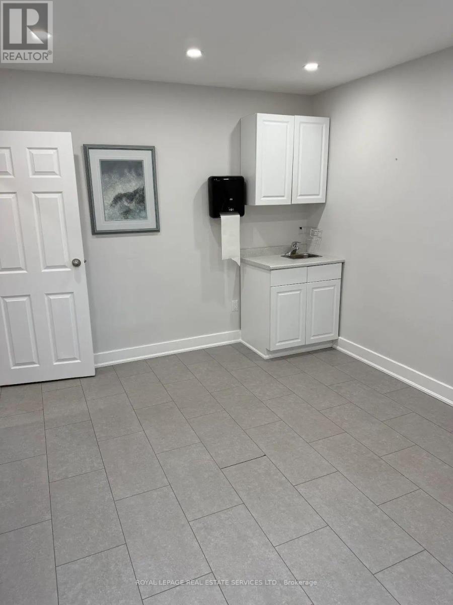 2409 Walker's Line, Burlington, Ontario  L7M 4K1 - Photo 14 - W13506796