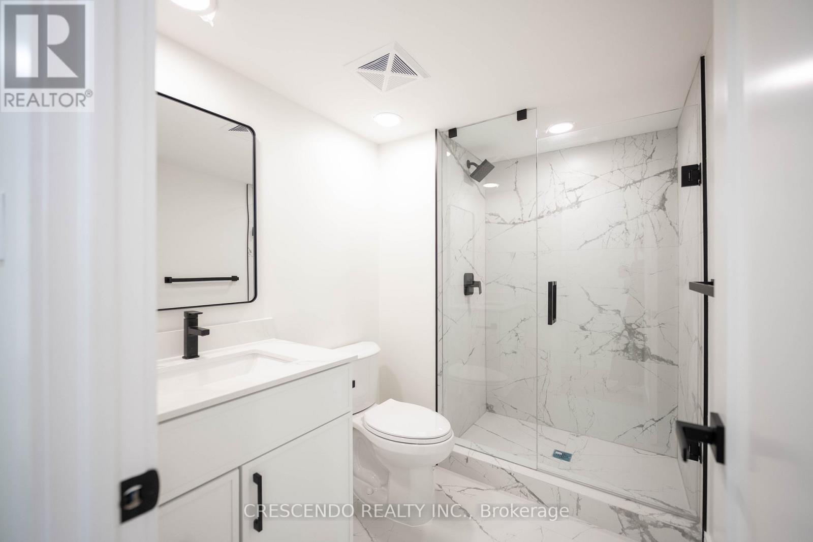 1006 - 50 Eglinton Avenue W, Mississauga, Ontario  L5R 3P5 - Photo 11 - W13507062