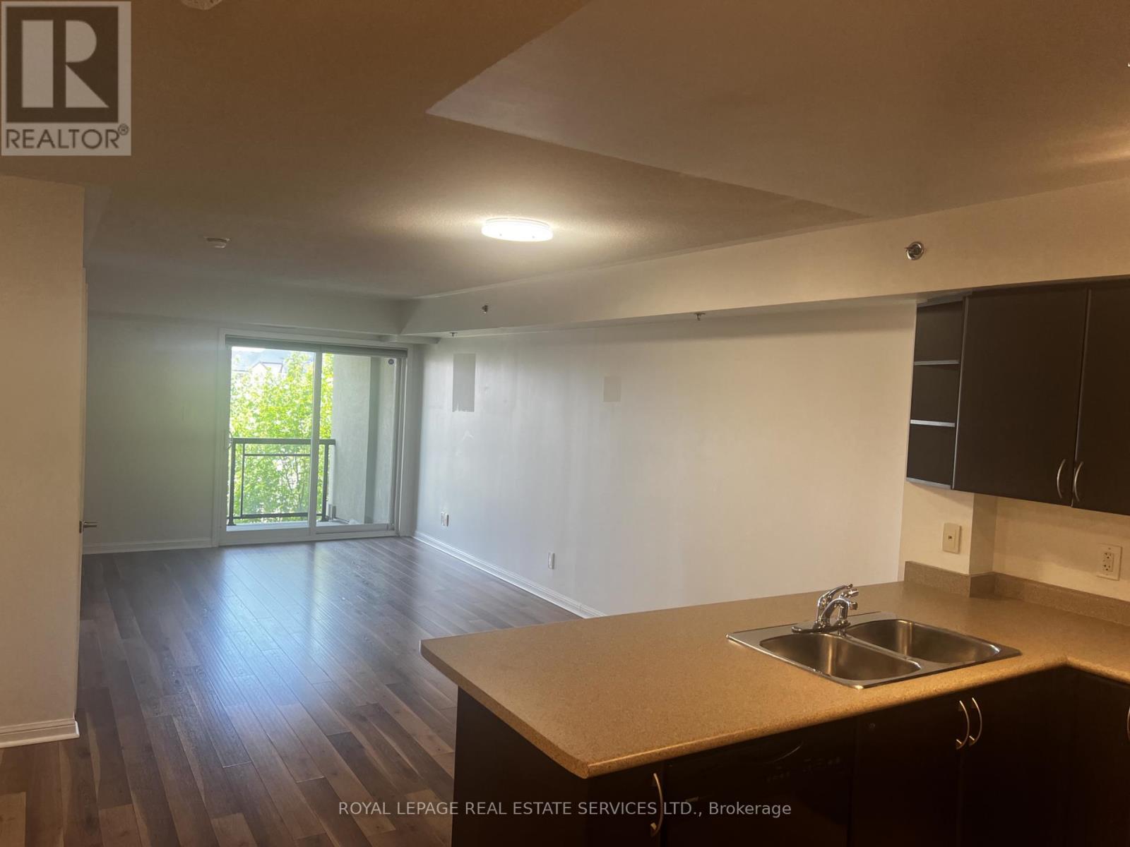 406 - 3070 Rotary Way, Burlington, Ontario  L7M 0G9 - Photo 4 - W13507146