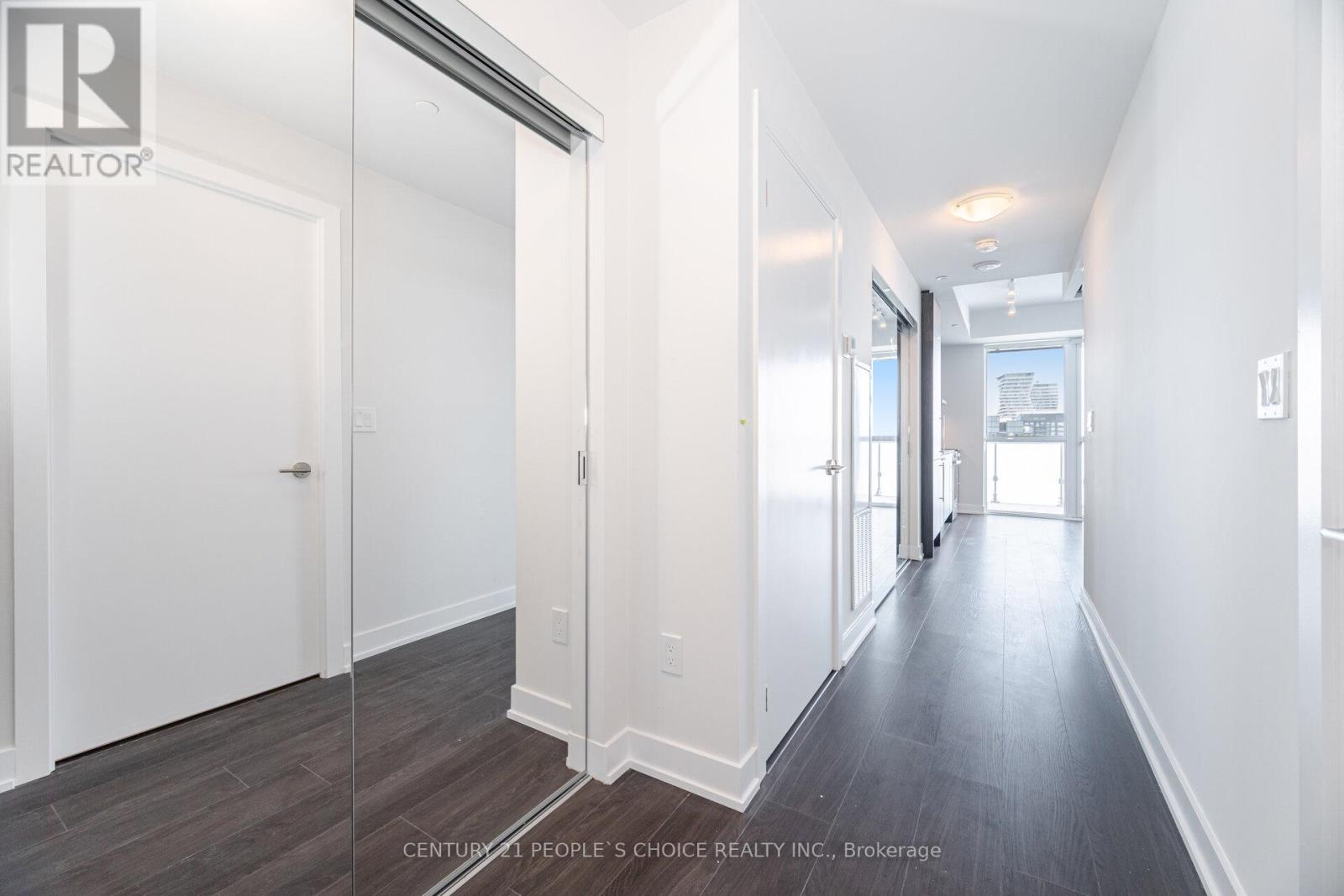 4404 - 430 Square One Drive, Mississauga, Ontario  L5B 0L6 - Photo 6 - W13507212