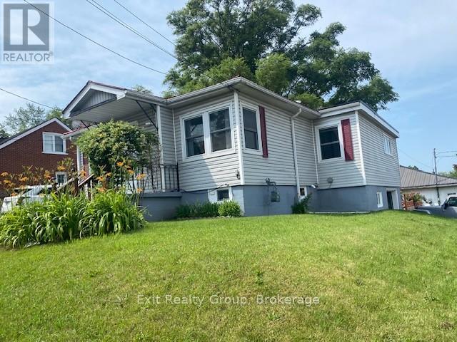 404 Bleecker Avenue, Belleville (Belleville Ward), Ontario  K8N 3V8 - Photo 3 - X13506804