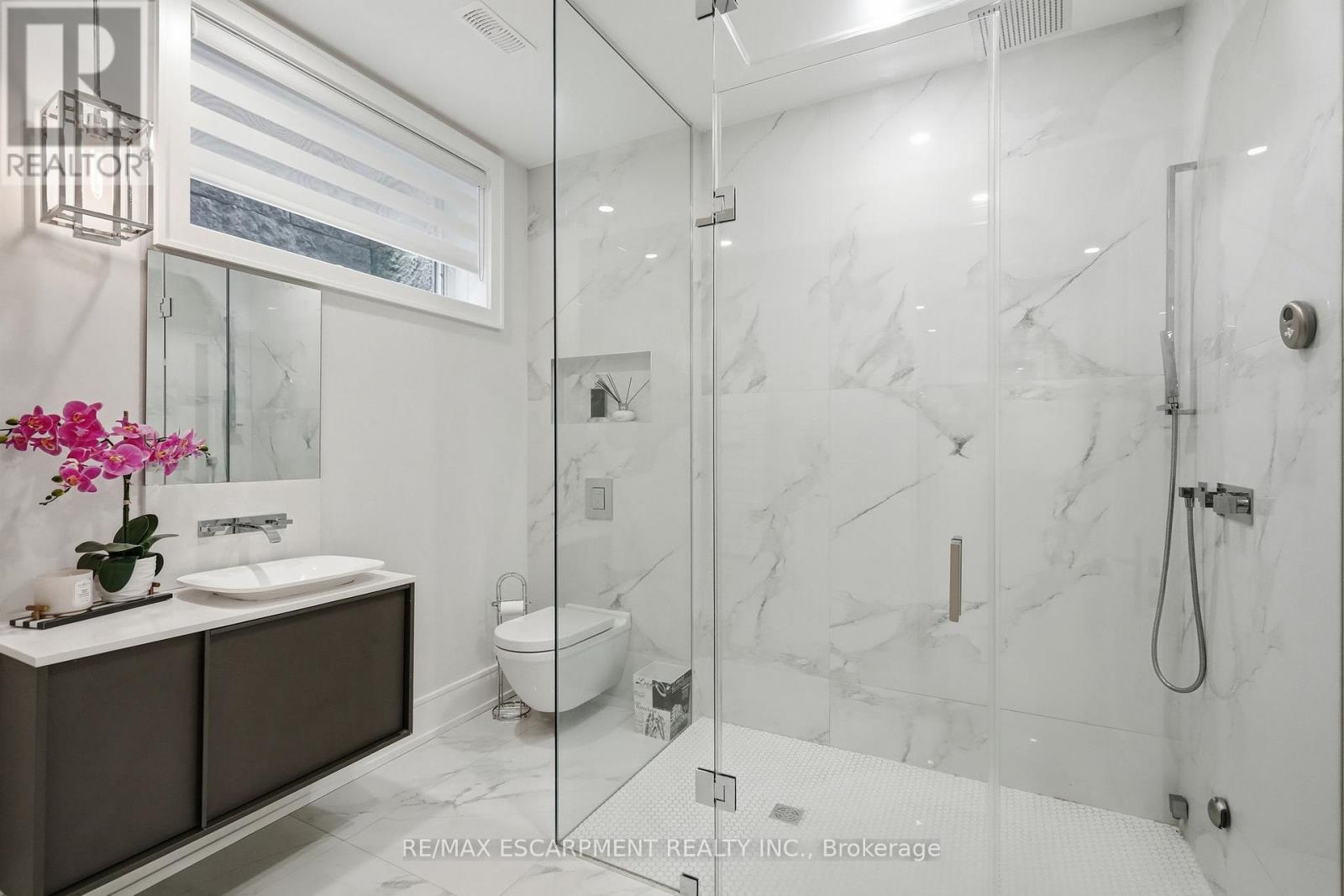 1544 Lochlin Trail, Mississauga, Ontario  L5G 3V7 - Photo 45 - W13507450