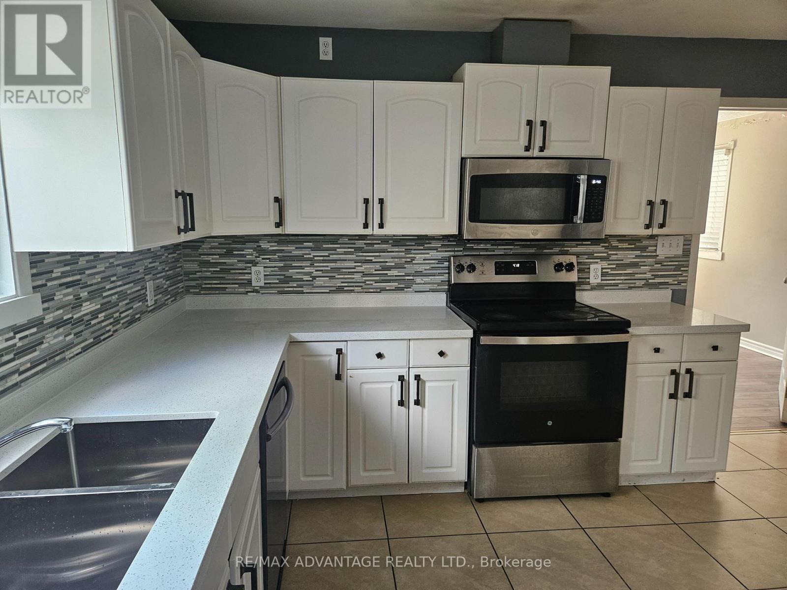 Upper - 17 Sterling Street, London East, Ontario  N5Y 1Y4 - Photo 27 - X13504586