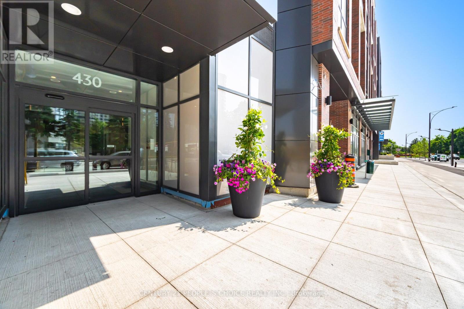 4404 - 430 Square One Drive, Mississauga, Ontario  L5B 0L6 - Photo 2 - W13507212