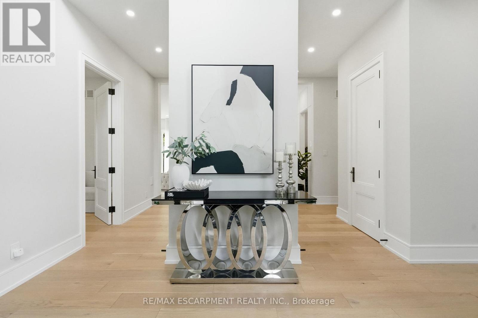 1544 Lochlin Trail, Mississauga, Ontario  L5G 3V7 - Photo 5 - W13507450