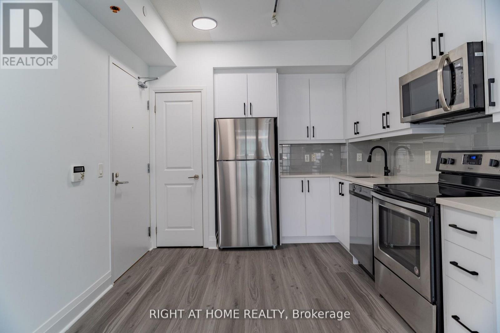 901 - 15 Zorra Street, Toronto, Ontario  M8Z 0C8 - Photo 8 - W13507560