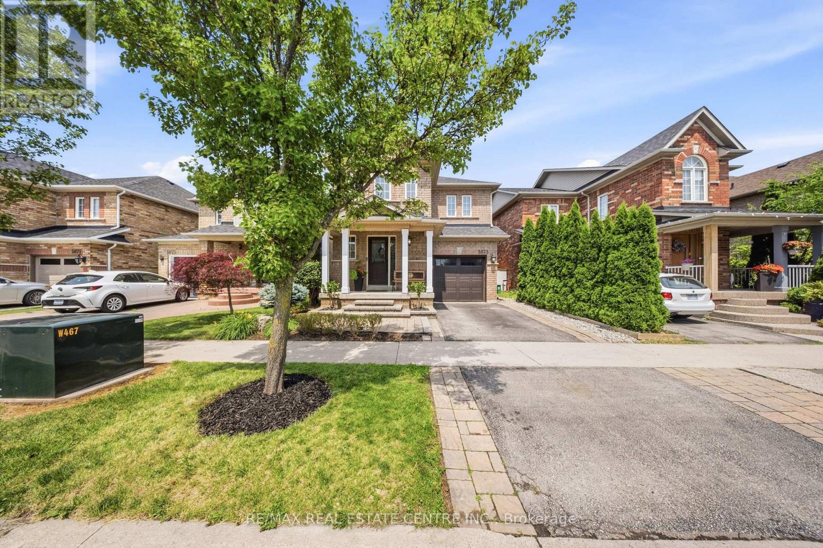 5875 Blue Spruce Avenue, Burlington, Ontario  L7L 7N7 - Photo 5 - W13507292