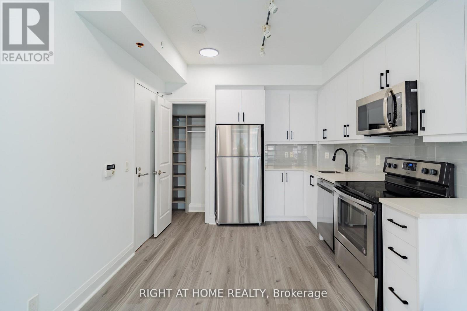 901 - 15 Zorra Street, Toronto, Ontario  M8Z 0C8 - Photo 11 - W13507560