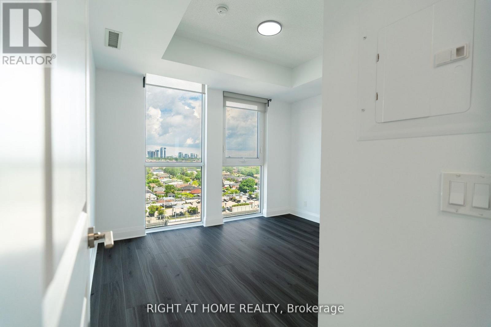 901 - 15 Zorra Street, Toronto, Ontario  M8Z 0C8 - Photo 15 - W13507560