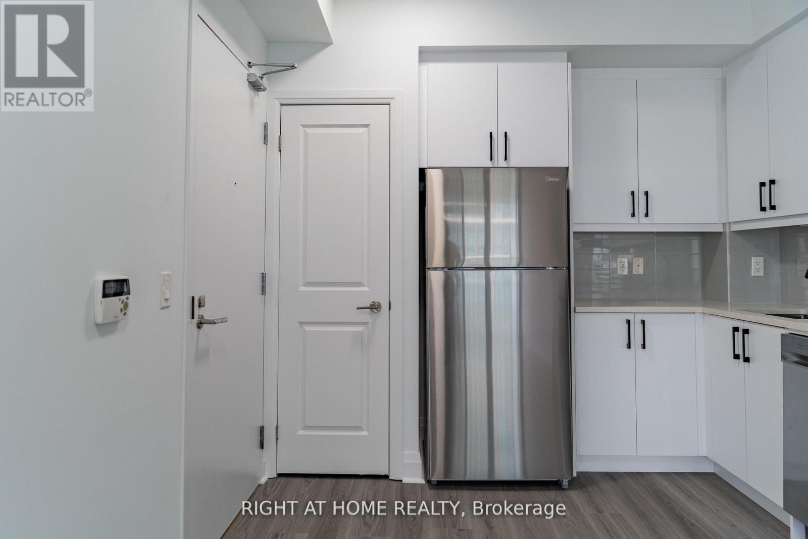 901 - 15 Zorra Street, Toronto, Ontario  M8Z 0C8 - Photo 7 - W13507560