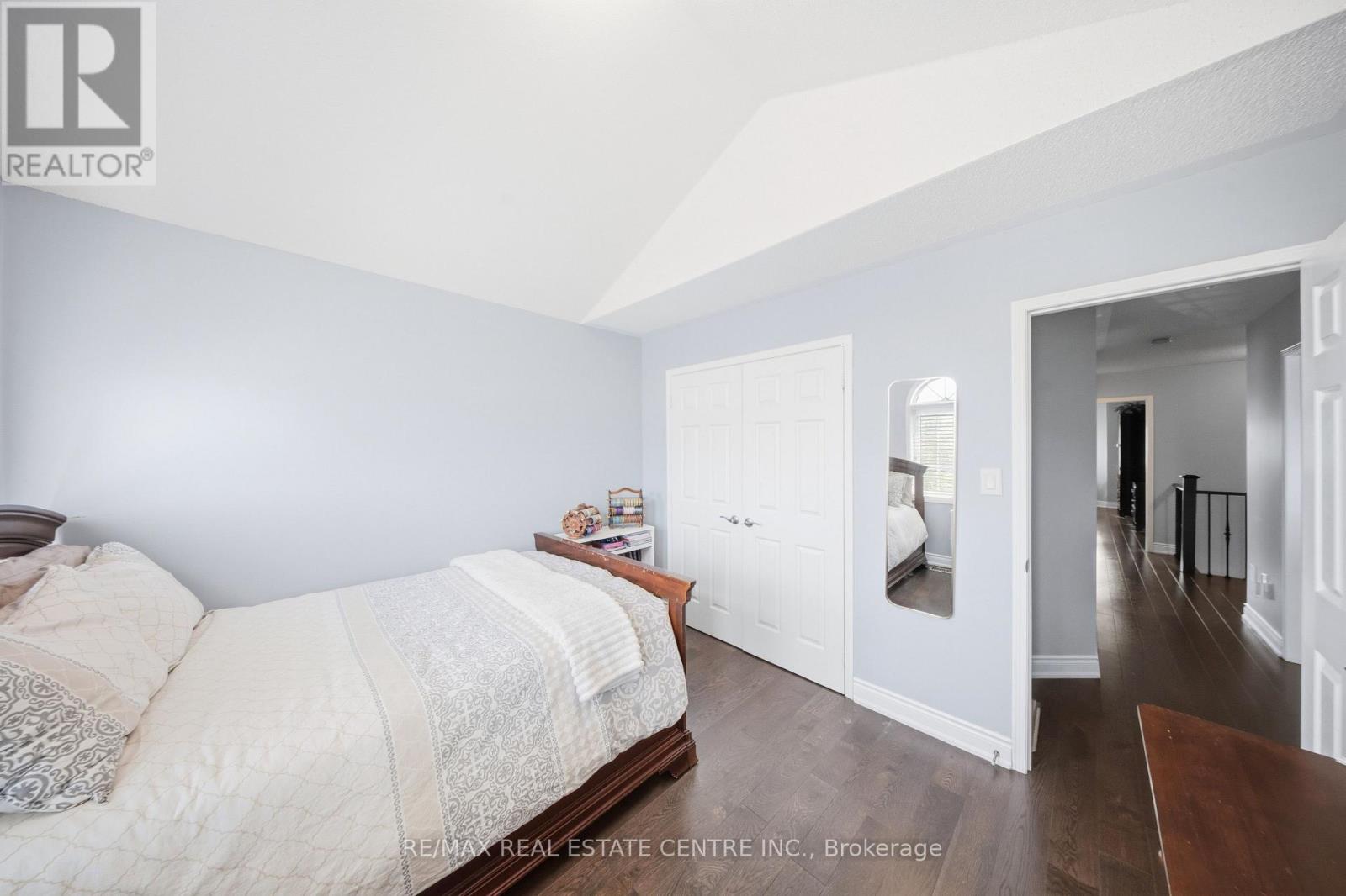 5875 Blue Spruce Avenue, Burlington, Ontario  L7L 7N7 - Photo 30 - W13507292