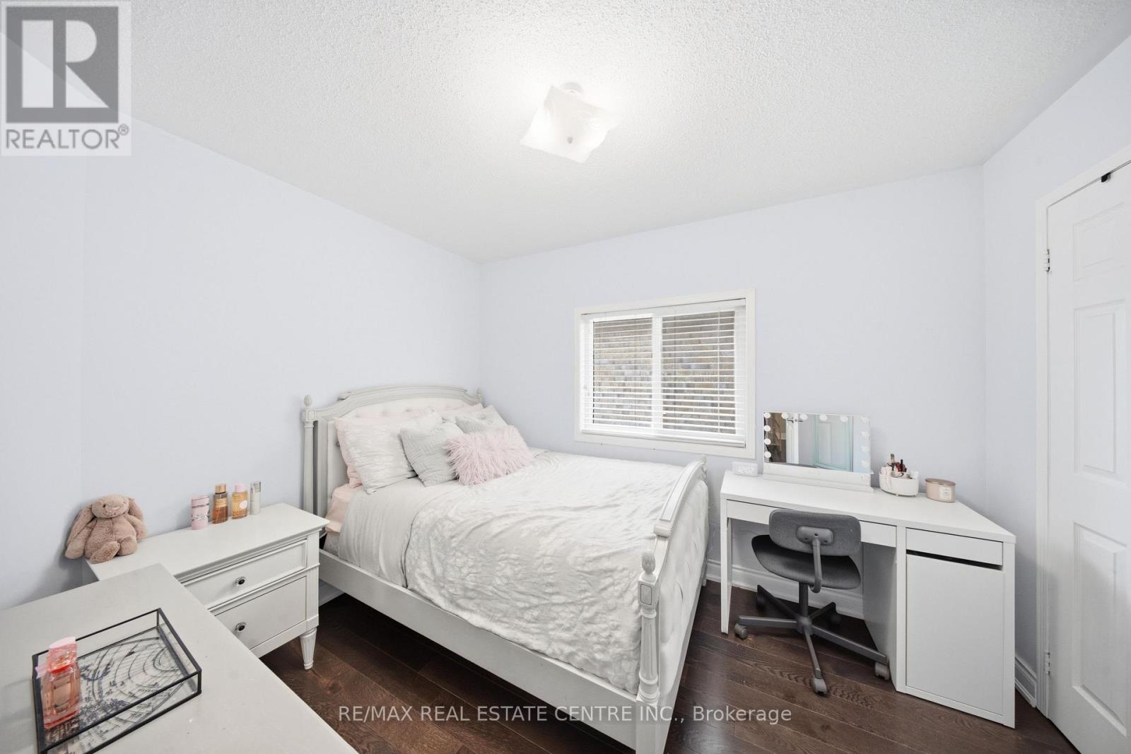 5875 Blue Spruce Avenue, Burlington, Ontario  L7L 7N7 - Photo 31 - W13507292