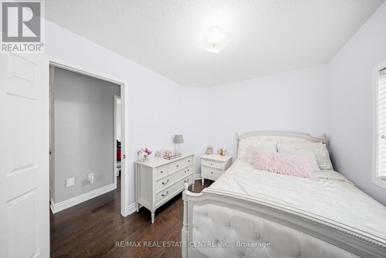 5875 Blue Spruce Avenue, Burlington, Ontario  L7L 7N7 - Photo 32 - W13507292