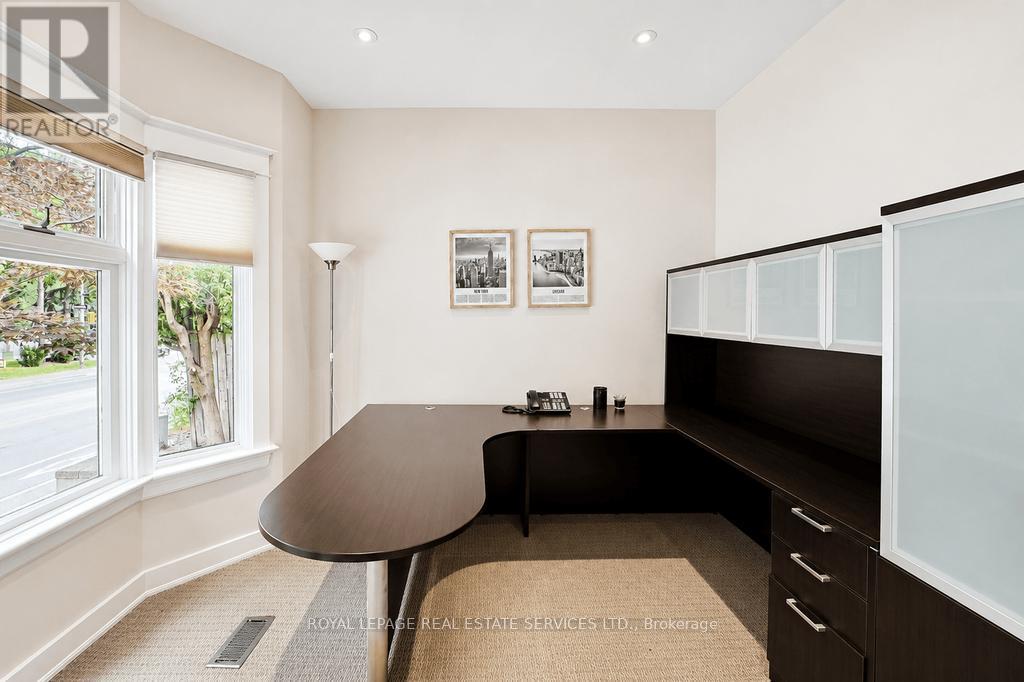 34 Rebecca Street, Oakville, Ontario L6K 1J1 - Photo 14 - W13507688