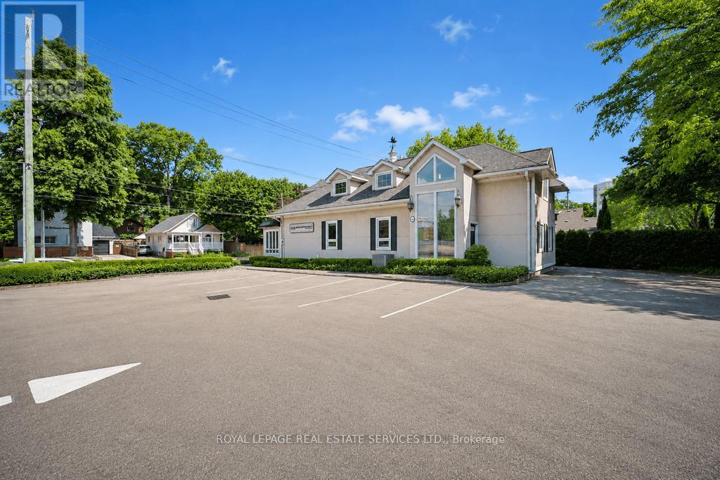 34 Rebecca Street, Oakville, Ontario L6K 1J1 - Photo 41 - W13507688