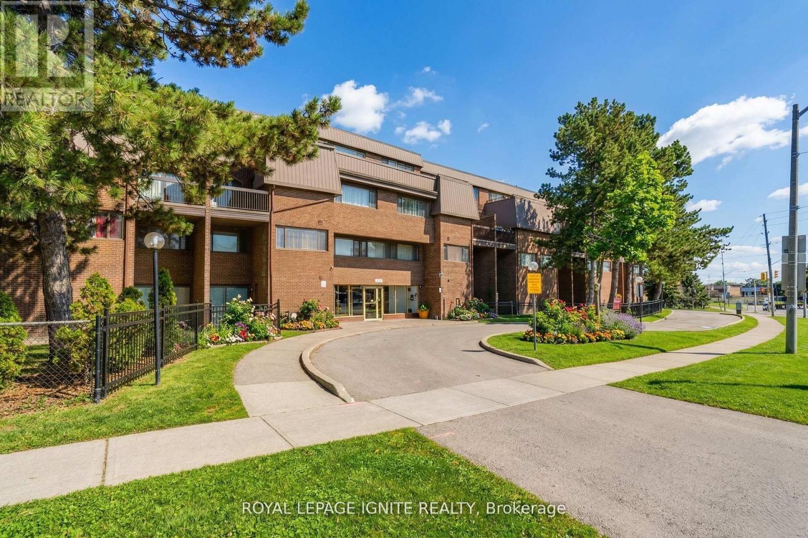 211 - 3455 Morning Star Drive, Mississauga, Ontario L4T 3T9 - Photo 1 - W13507632
