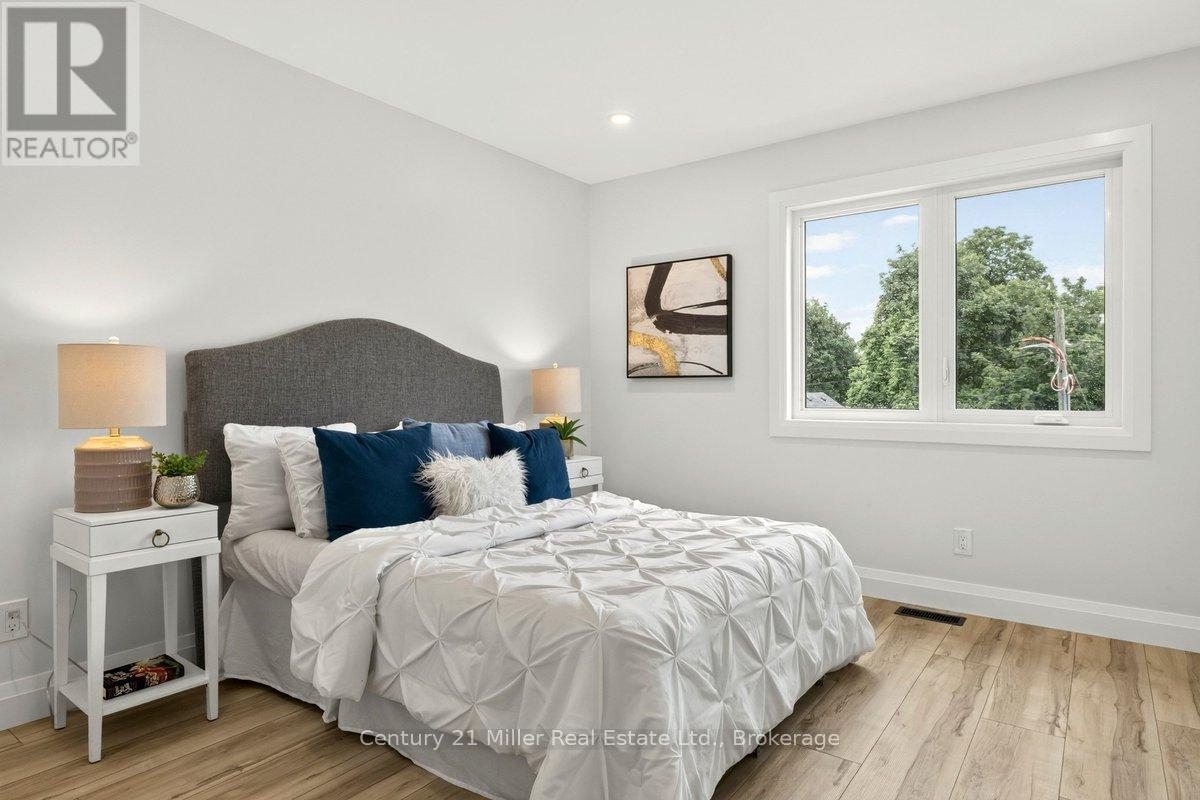 39 Victoria Street, Halton Hills, Ontario  L7G 3N5 - Photo 14 - W13507184
