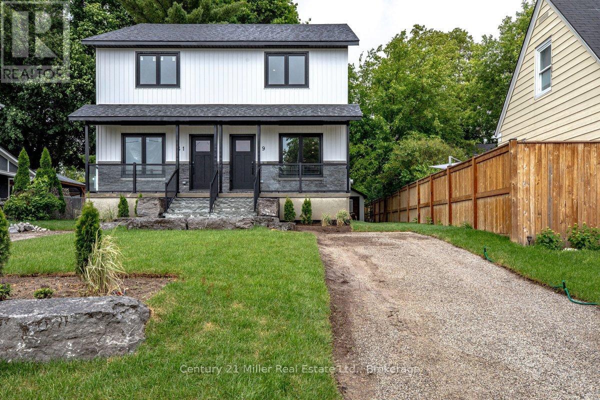 39 Victoria Street, Halton Hills, Ontario  L7G 3N5 - Photo 2 - W13507184