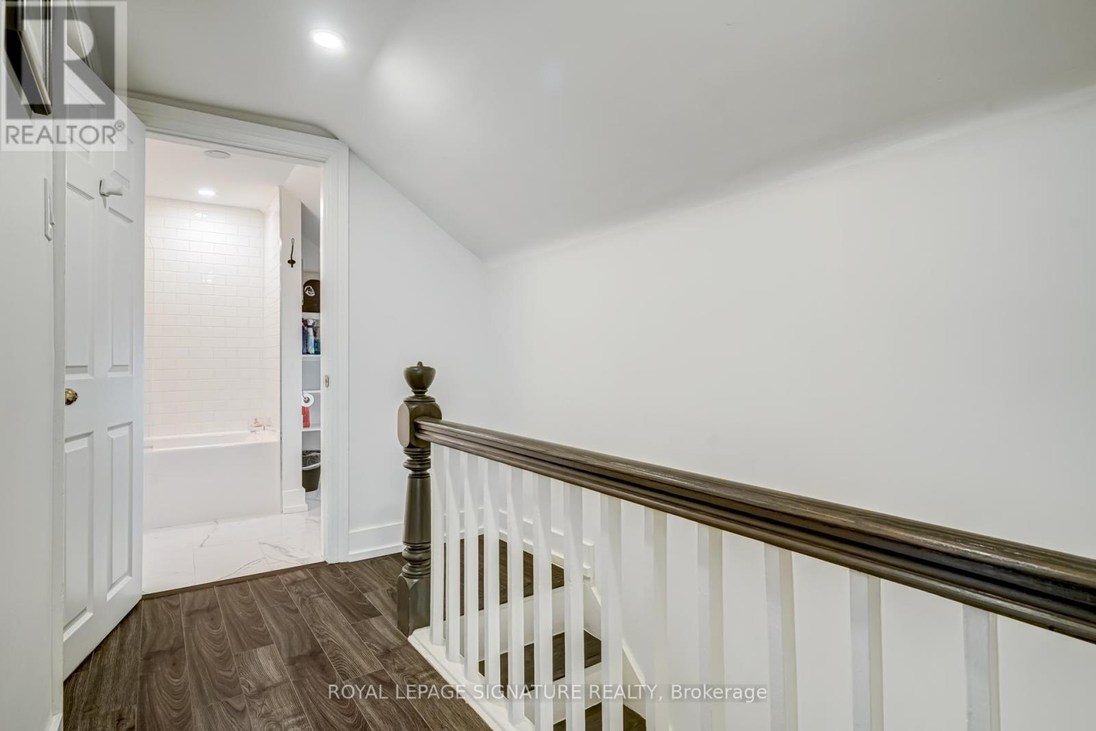 108 Wheatfield Road, Toronto, Ontario  M8V 2P8 - Photo 20 - W13507734