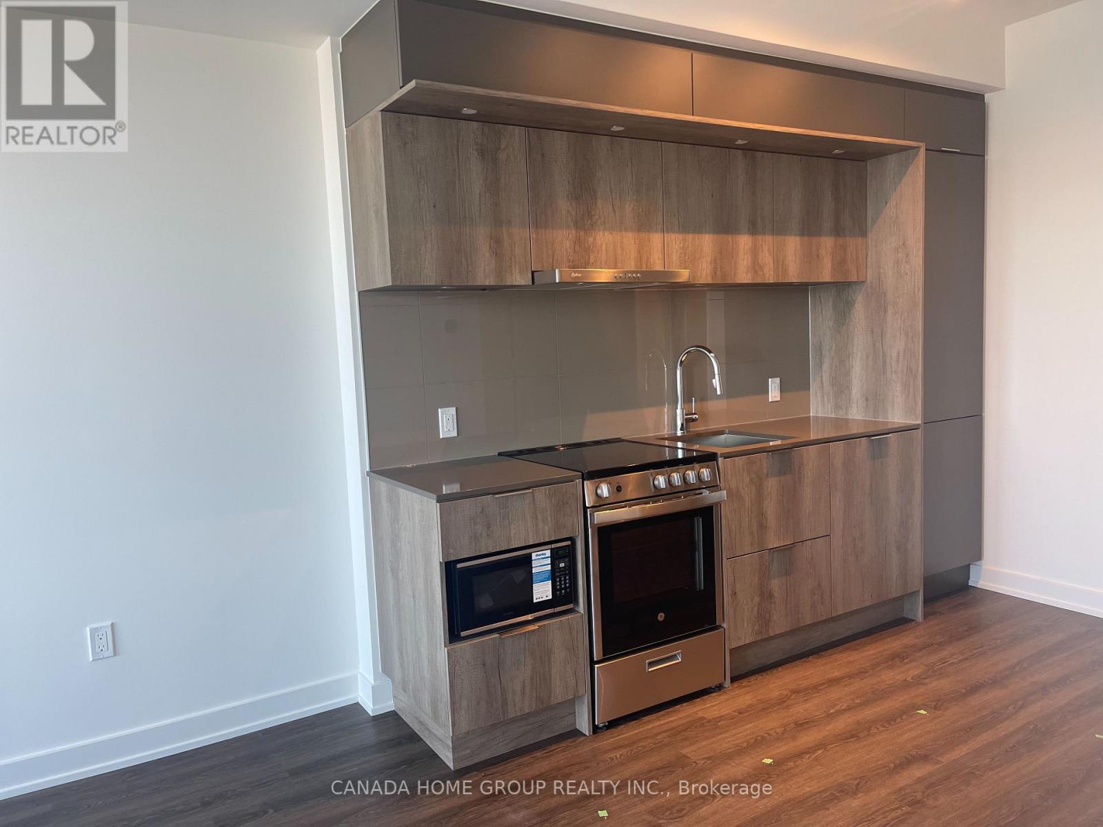 6306 - 448 Burnhamthorpe Road W, Mississauga, Ontario  L5B 0R4 - Photo 4 - W13507758