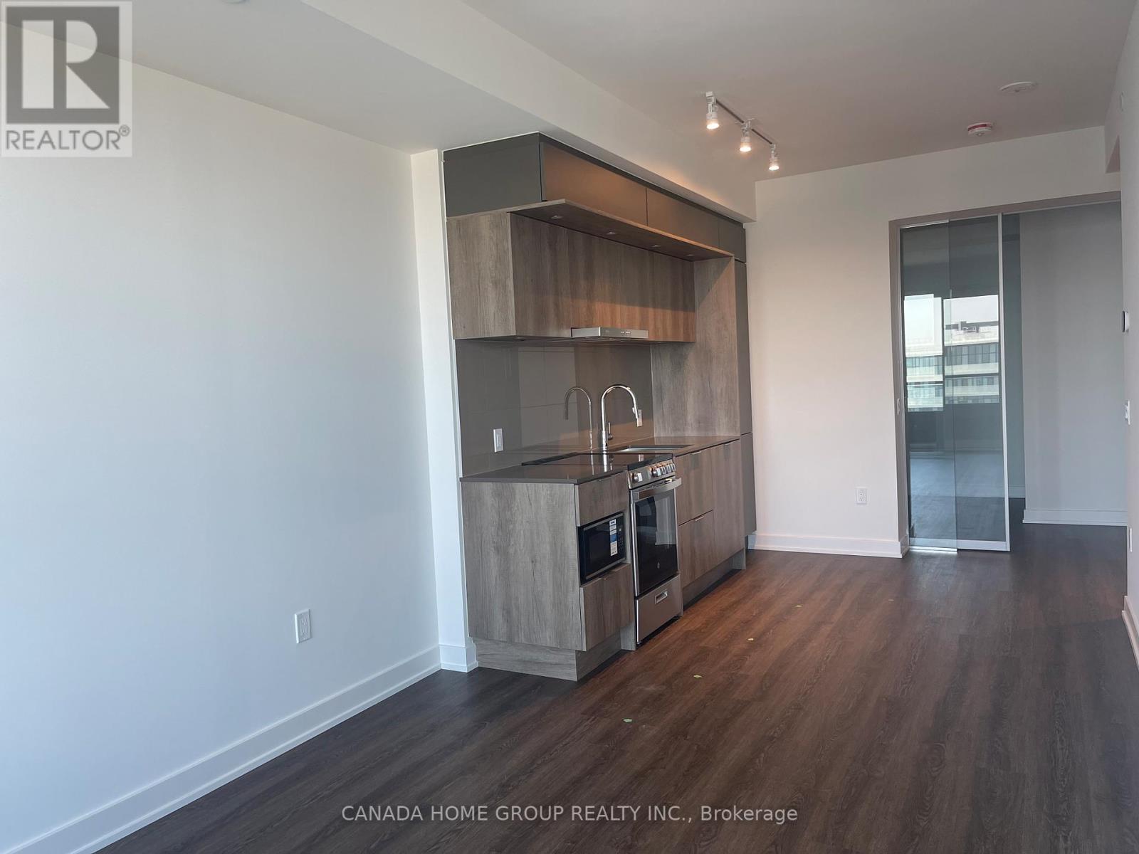 6306 - 448 Burnhamthorpe Road W, Mississauga, Ontario  L5B 0R4 - Photo 8 - W13507758
