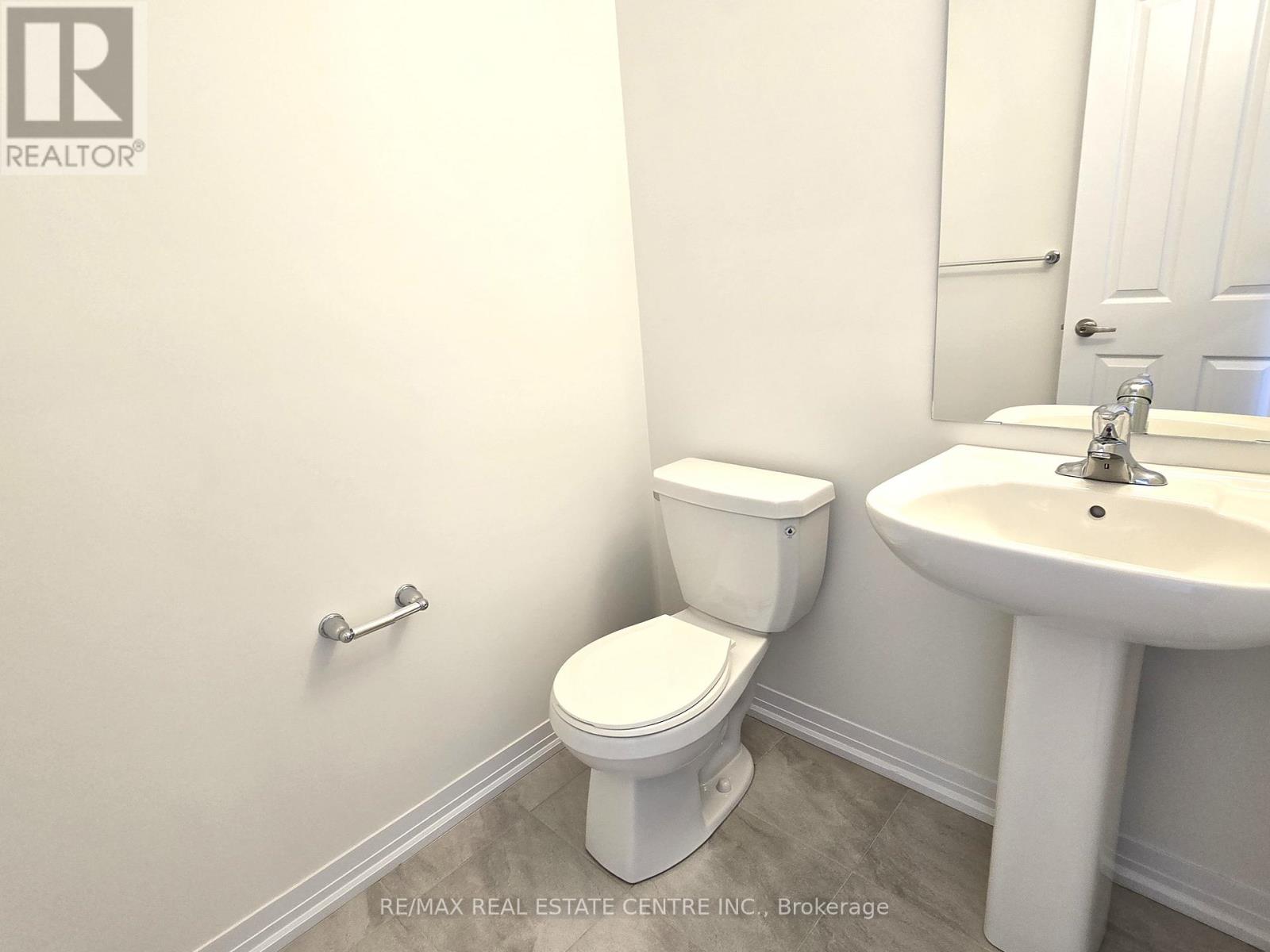 131 Brighton Lane, Thorold, Ontario  L2E 6S4 - Photo 4 - X13412006