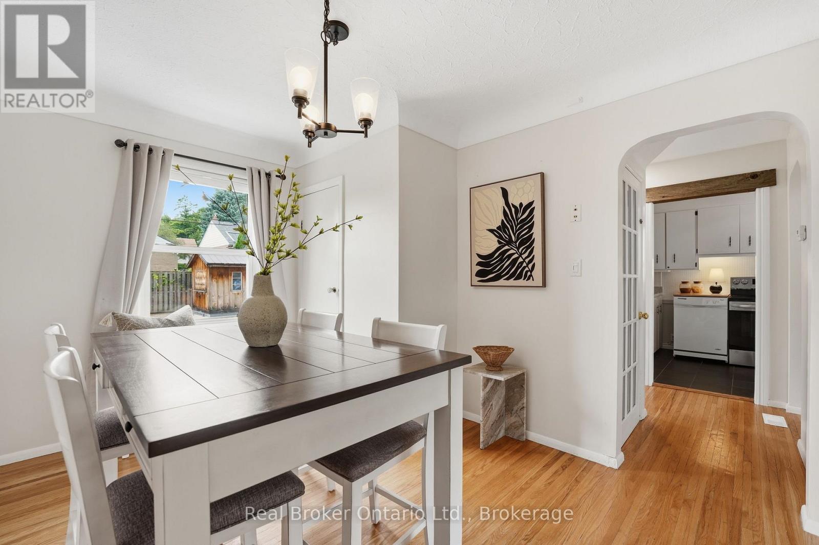 1 Janis Court, Hamilton, Ontario  L9H 1S8 - Photo 13 - X13506972
