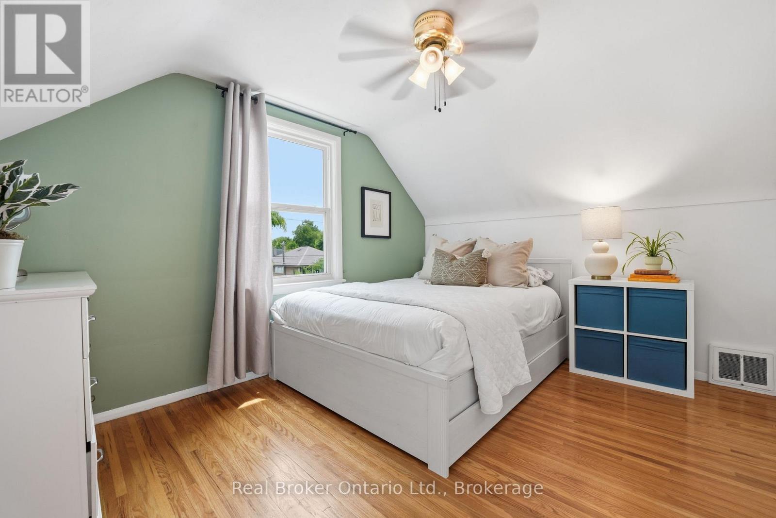 1 Janis Court, Hamilton, Ontario  L9H 1S8 - Photo 24 - X13506972