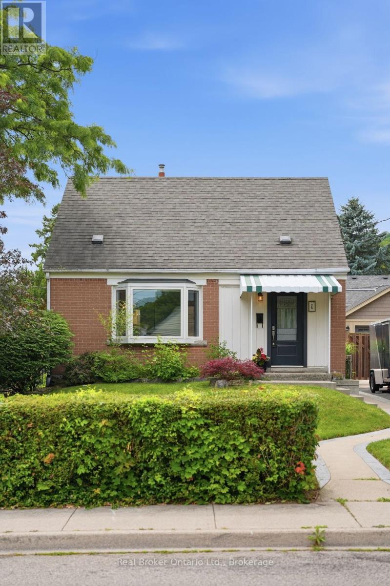1 Janis Court, Hamilton, Ontario  L9H 1S8 - Photo 46 - X13506972