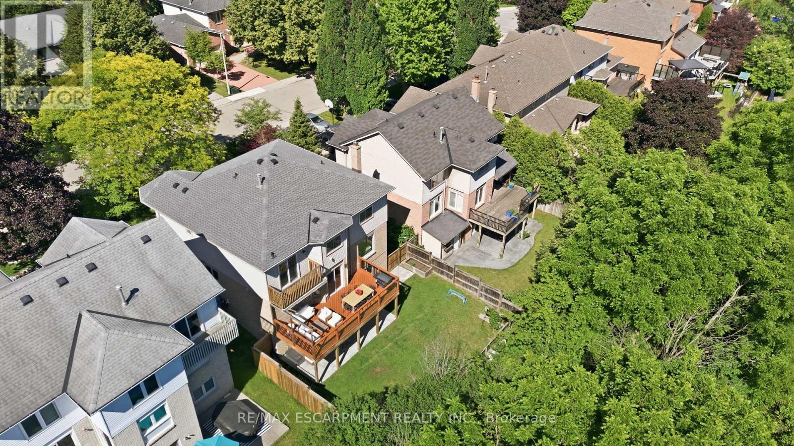 92 Jerome Park Drive, Hamilton, Ontario  L9H 6H3 - Photo 44 - X13506106