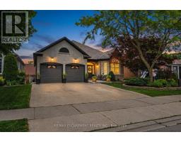 32 KOPPERFIELD LANE, Hamilton, Ontario