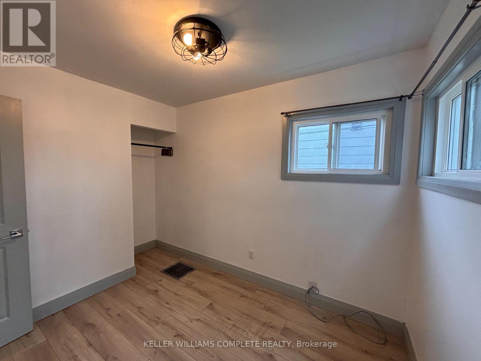 Upper - 14 Elmwood Avenue, St. Catharines, Ontario  L2R 2T7 - Photo 8 - X13506666