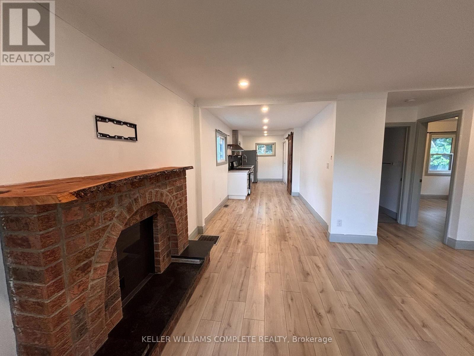 Upper - 14 Elmwood Avenue, St. Catharines, Ontario  L2R 2T7 - Photo 1 - X13506666