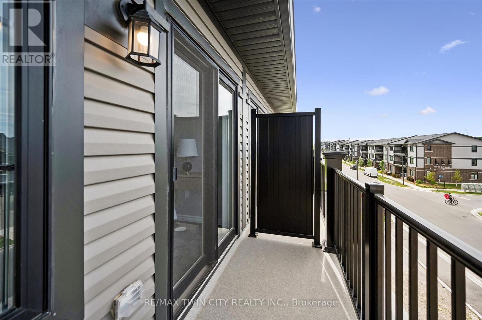 9 Lomond Lane, Kitchener, Ontario  N2R 0T6 - Photo 43 - X13506566