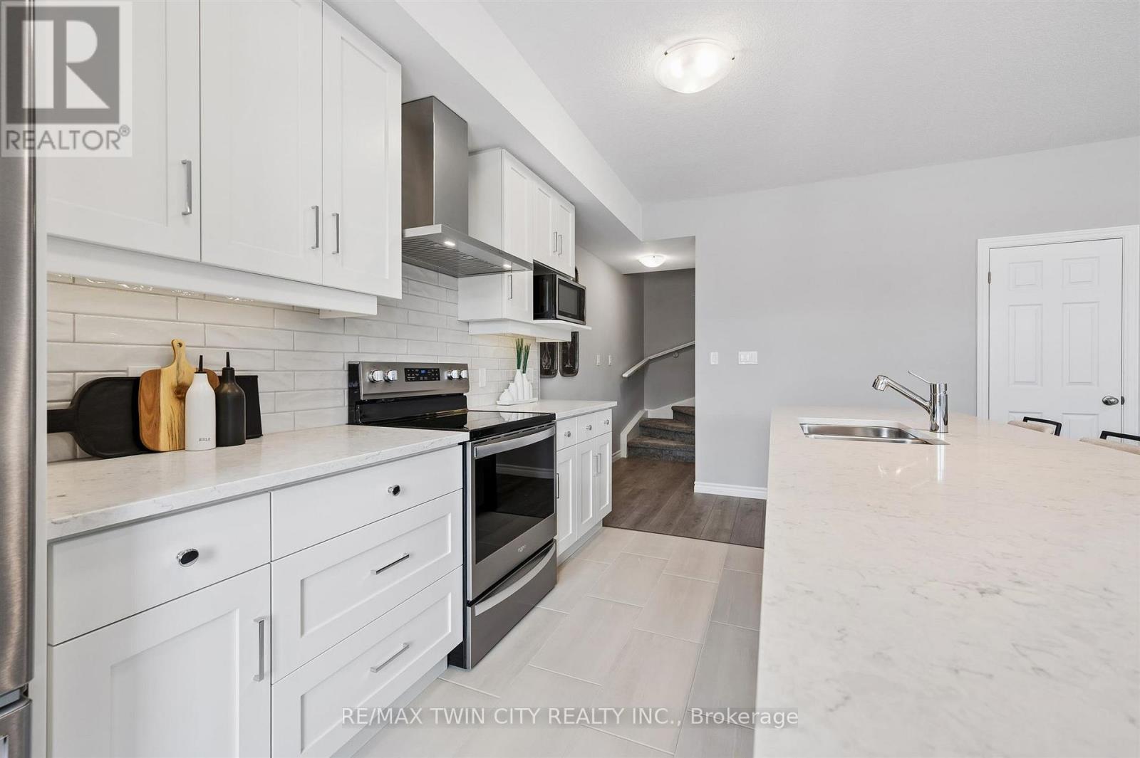 9 Lomond Lane, Kitchener, Ontario  N2R 0T6 - Photo 16 - X13506566