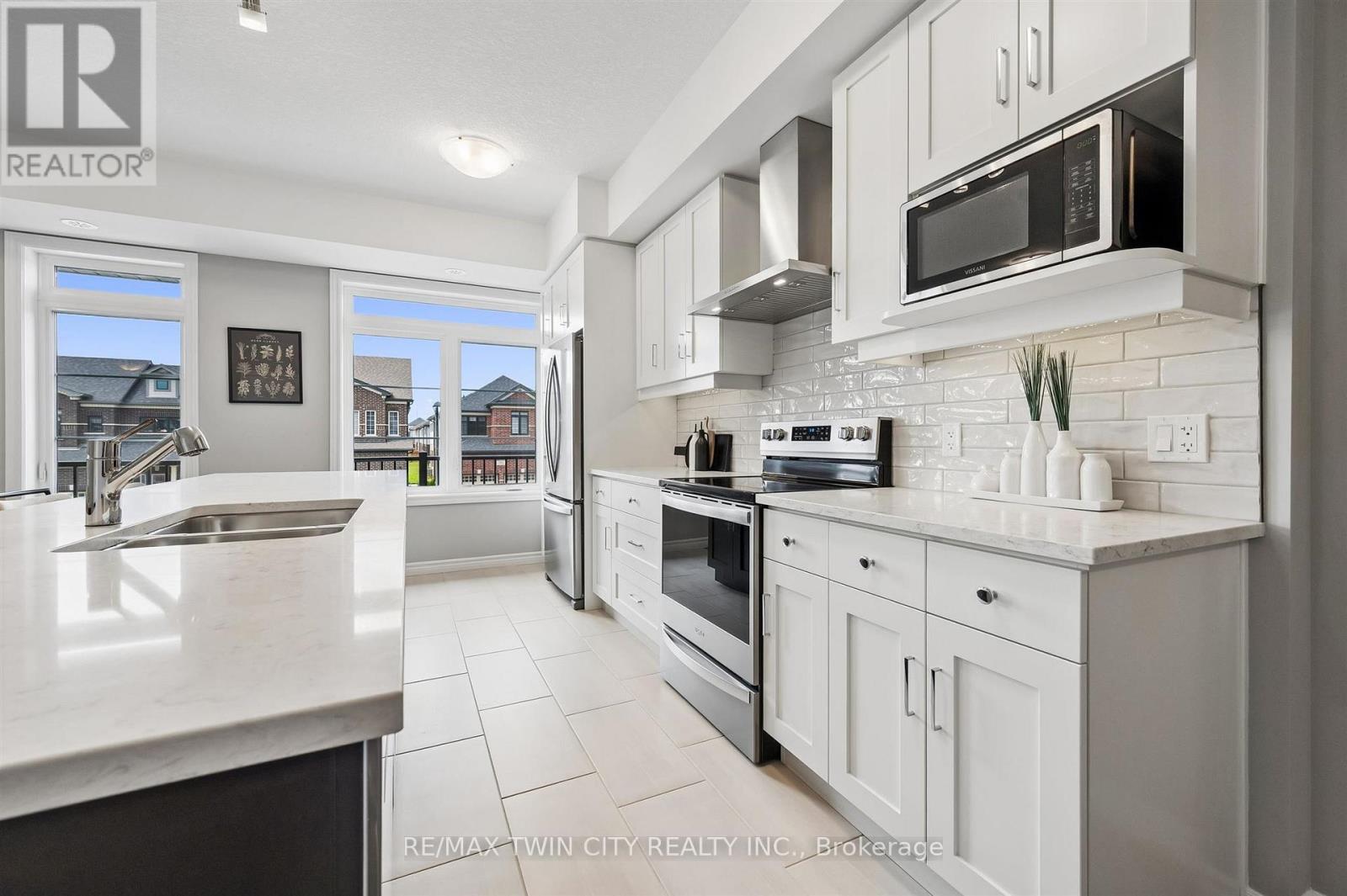 9 Lomond Lane, Kitchener, Ontario  N2R 0T6 - Photo 23 - X13506566